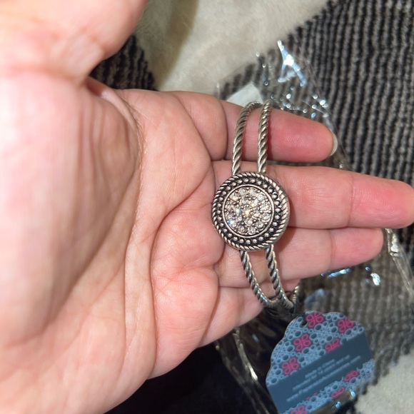 Beautiful - Picture 1 of 2